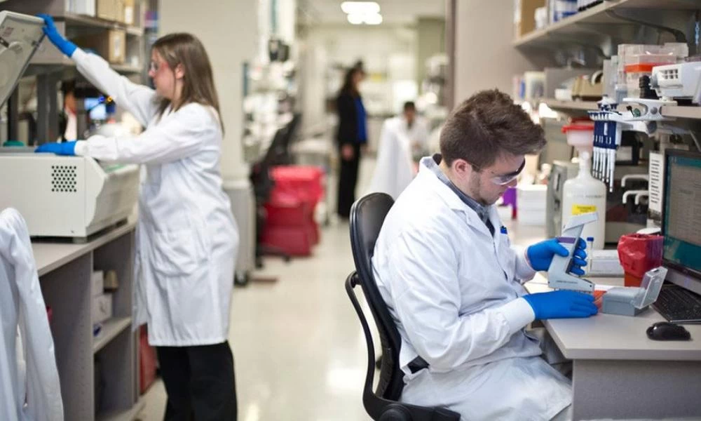 Κορονοϊός: Ελπίδα από πρωτοποριακή θεραπεία με βλαστικά κύτταρα από ομφάλιο λώρο - Έλληνας μεταξύ των ερευνητών